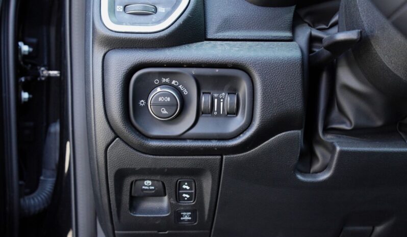 
								Ram 1500 V рестайлинг Laramie Sport 2025 full									
