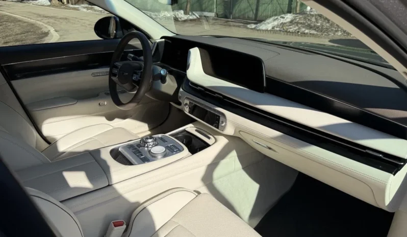 
								Genesis G90 3.5 AT, 2023, 49 100 км full									
